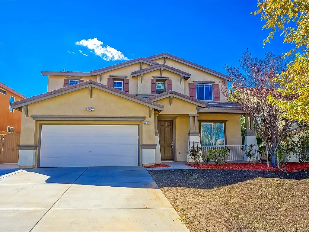 42135 Madison Ct photo 1
