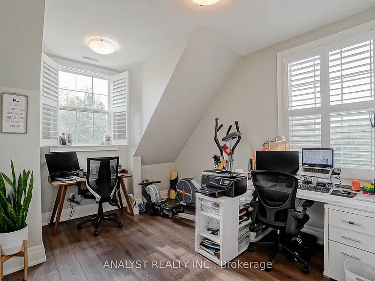 10425 Islington Ave #218 — Photo 24