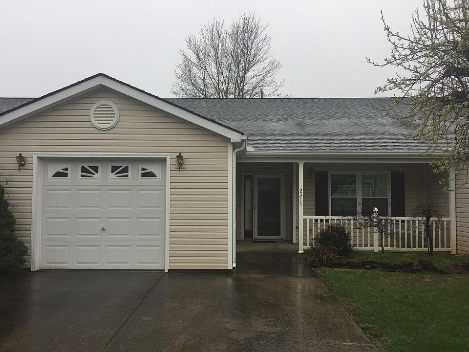 1st image of 2215 Hickory Manor Way