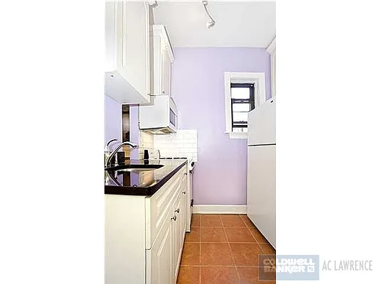 Sold by Aclawrence | media 3