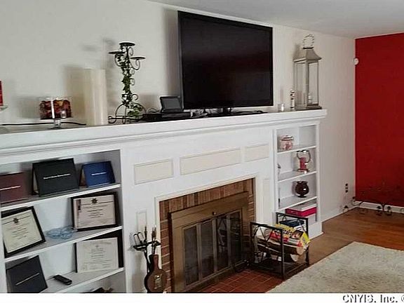 3rd image of 613 Velasko Rd