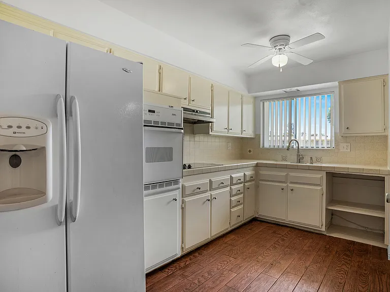27171 Sun City Blvd — Photo 7