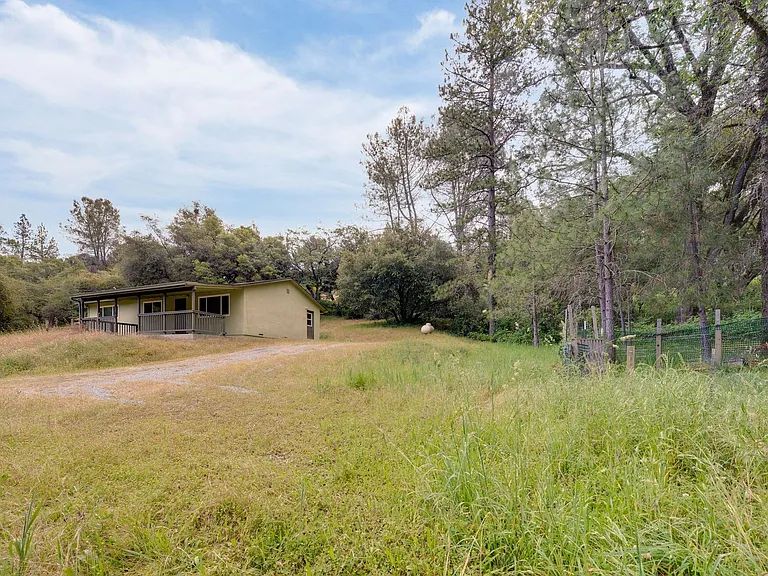 1019 Mount Aukum Ct — Photo 30