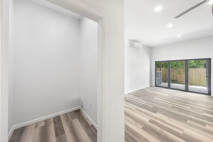 1153 Brookswood Ave — Photo 24