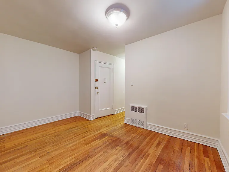 338 E 70th St #3B — Photo 5