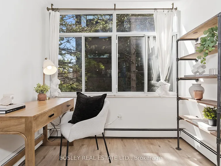 335 Lonsdale Rd #210 — Photo 7