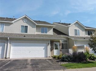 8894 Spring Ln, Woodbury, MN 55125