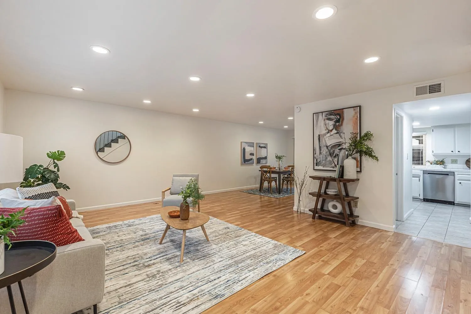 2342 Via Camino Ave photo 1