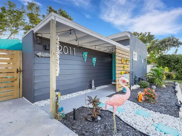 2011 Harvard Ave, Bradenton, FL 34207