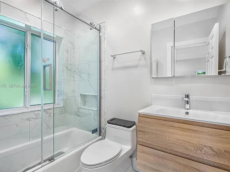 510 Bargello Ave — Photo 24