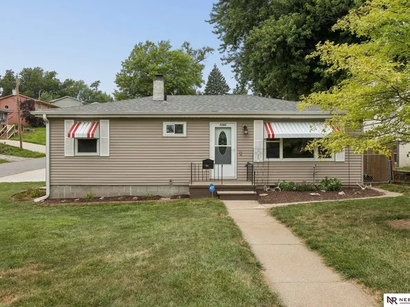 7202 Northridge Dr, Omaha, NE 68112