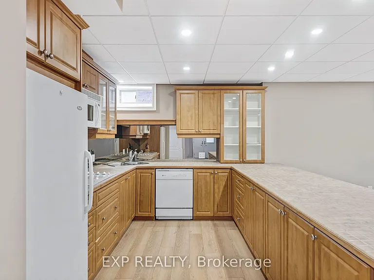 598 Lyman Blvd — Photo 38