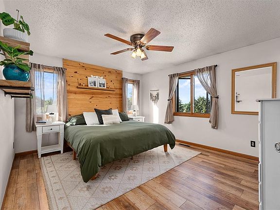 4th image of 2605 50th Avenue