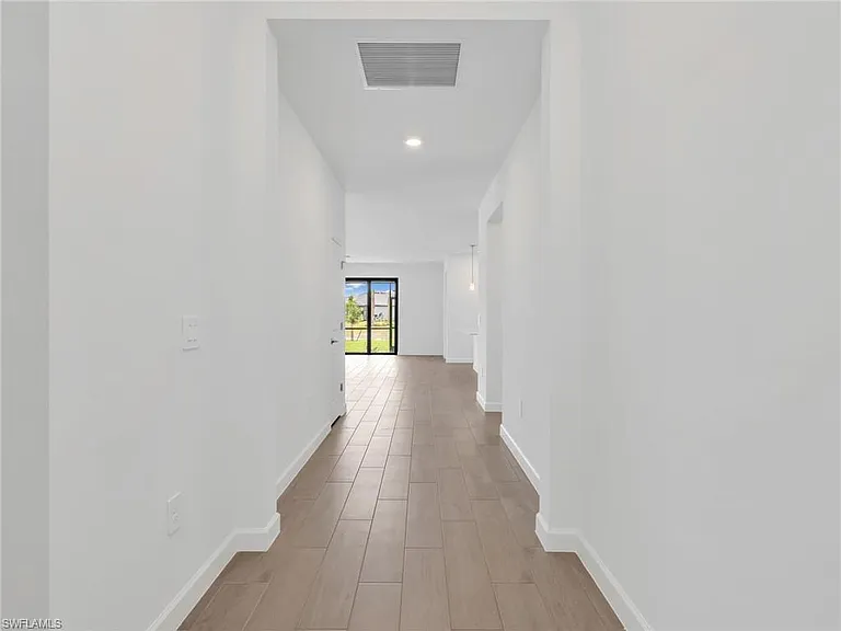 19228 Gentry Pl — Photo 3