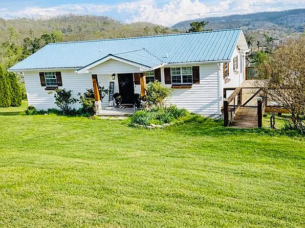 140 Walnut Cir, New Tazewell, TN 37825