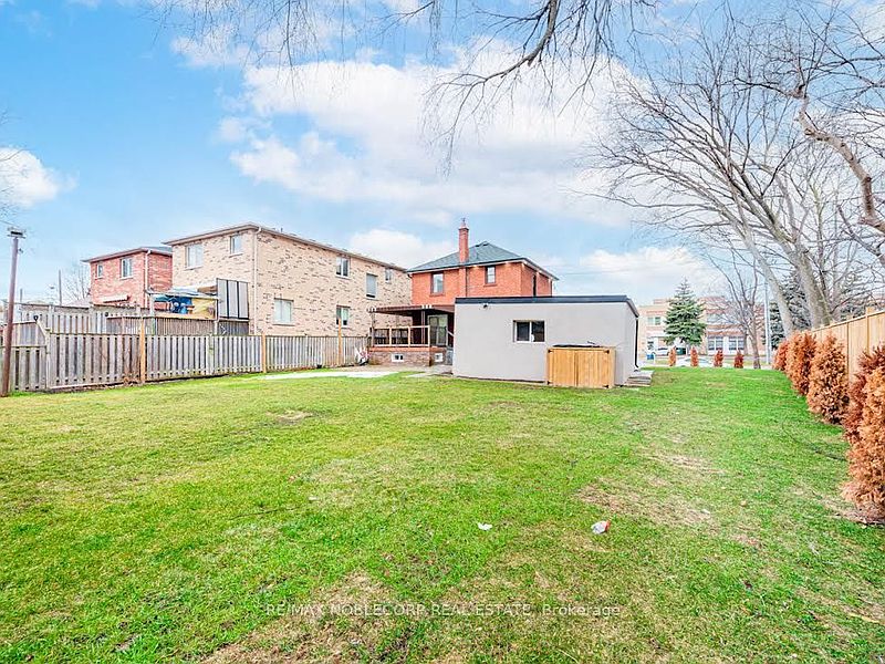 Toronto House for rent - 3 Bedrooms — photo 31