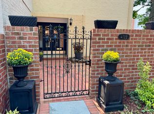 4722 21st St N, Arlington, VA 22207