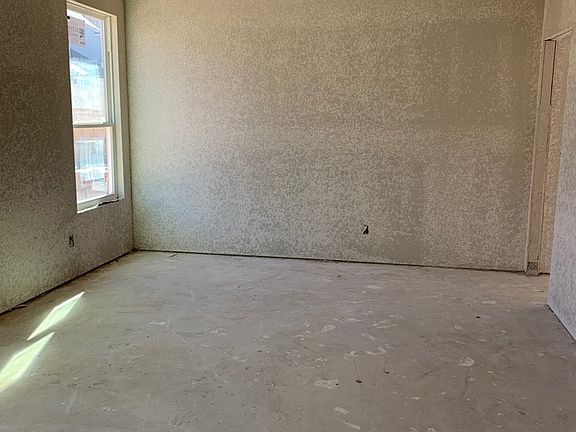 5th image of 913 Blackbird Dr