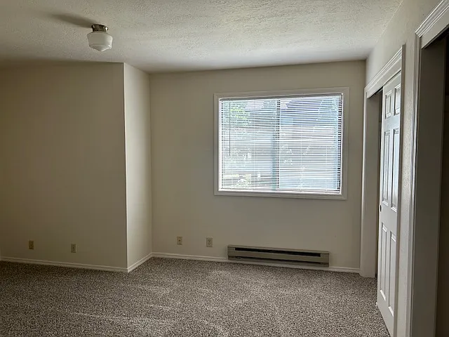 1166 Iowa St — Photo 11
