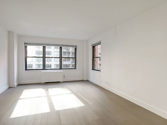 4th image of 120 E 34th St APT 16f