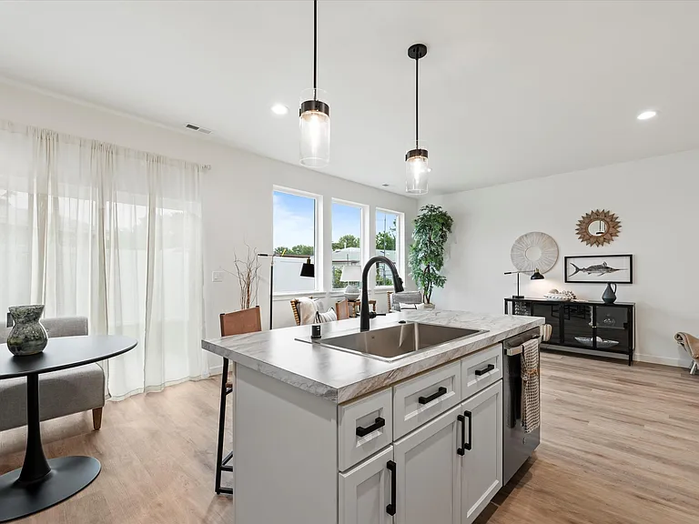 3555 W 6th Pl — Photo 14
