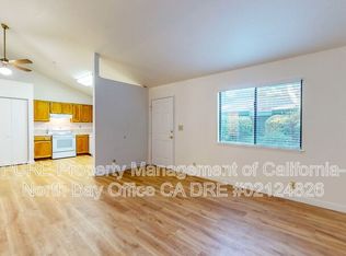 34 Pine Tree Cir, Cotati, CA 94931