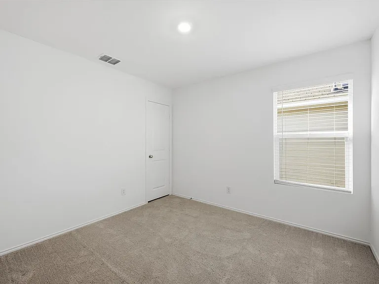 6739 Coulter Dr — Photo 11