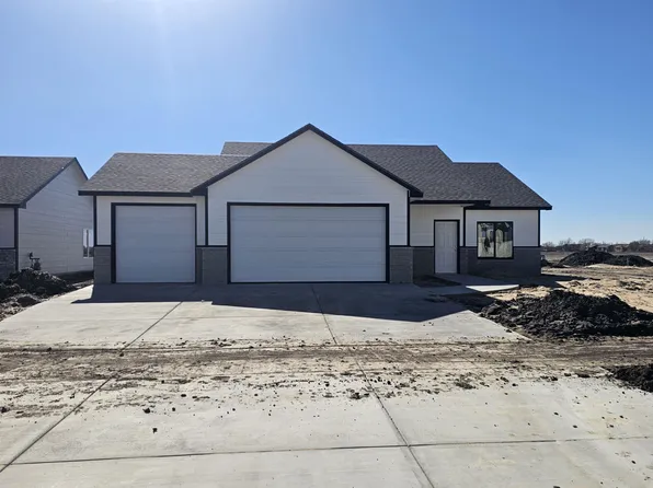 1541 Midway Ct, Valley Center, KS 67147