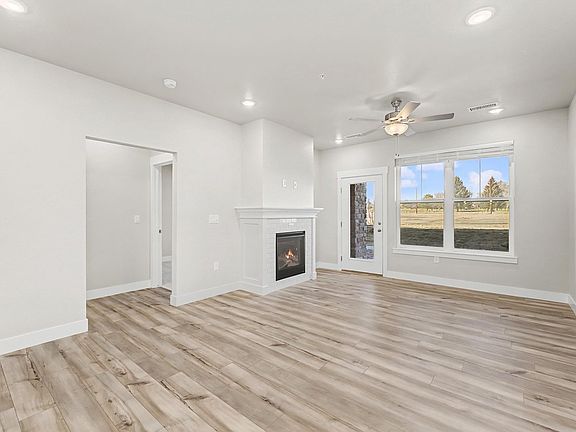 5th image of 265 High Point Dr #102