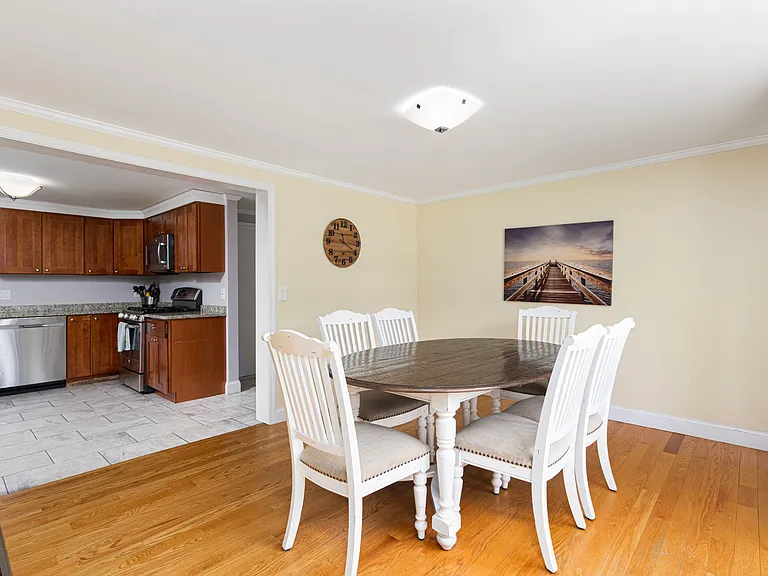 4 Maloney Ln — Photo 8