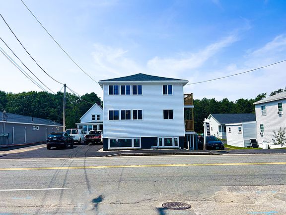 5th image of 162 East Grand Avenue #301