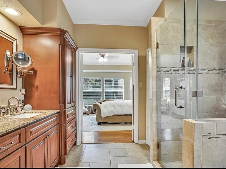 18214 Spruce Creek Dr — Photo 26