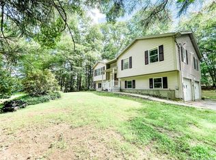 28 Ledge Hill Rd, Sterling, CT 06377