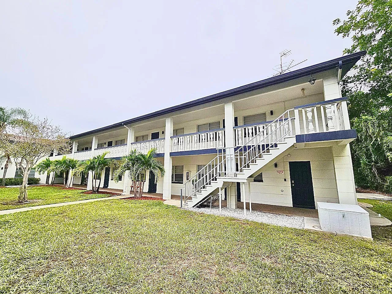 2 bed, 925 sqft, $1,595 — Photo 3