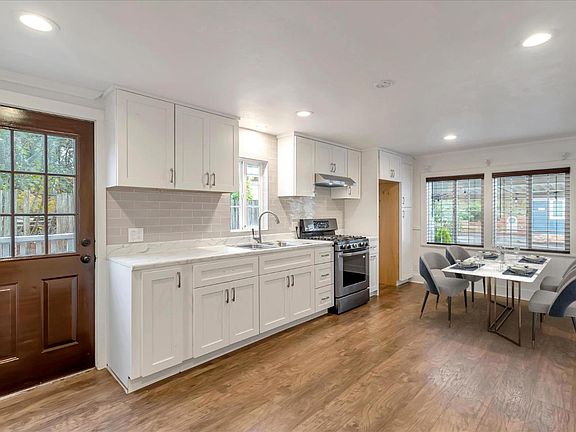 5th image of 147 Barranca St #147