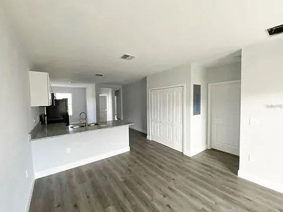 2nd image of 2225 Fraser St #2225