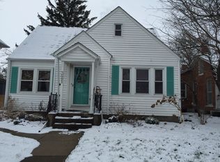 321 N College Ave, Geneseo, IL 61254