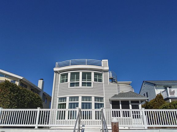 2nd image of 19 Caroline Ln