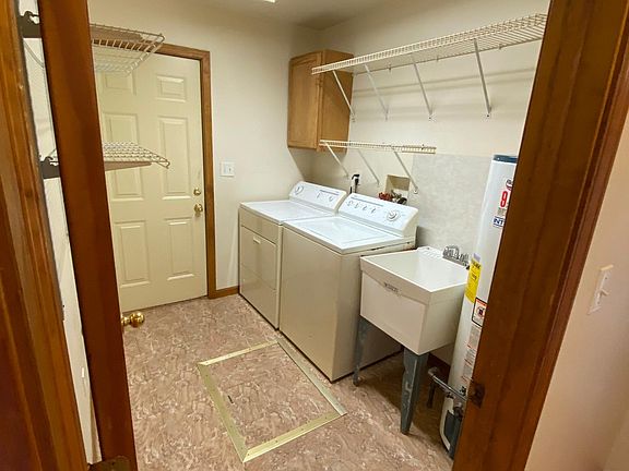 3rd image of 7564 E 108th Ave