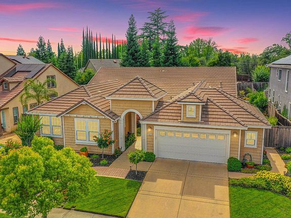 2nd image of 3022 Orchard Park Way