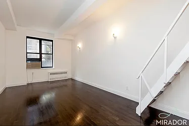 43 West 16th Street, #4G