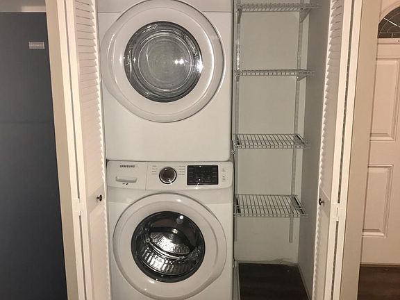 Full size washer/dryer