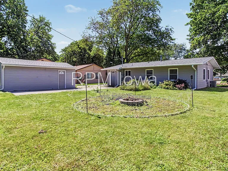 2116 Ferndale Ave — Photo 4