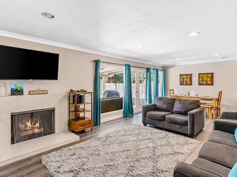 1516 W Brande Ave — Photo 27