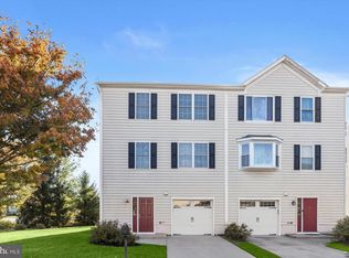 1 Karendale Ct, Baltimore, MD 21244