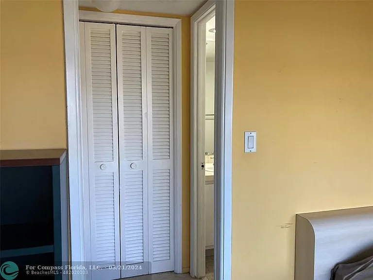 3300 N Palm Aire Dr #606 — Photo 18