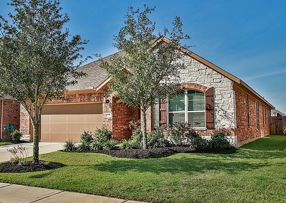 1st image of 8119 Sweet Gardens Ct
