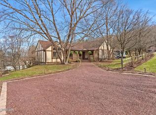 236 Woodview Dr, Cogan Station, PA 17728