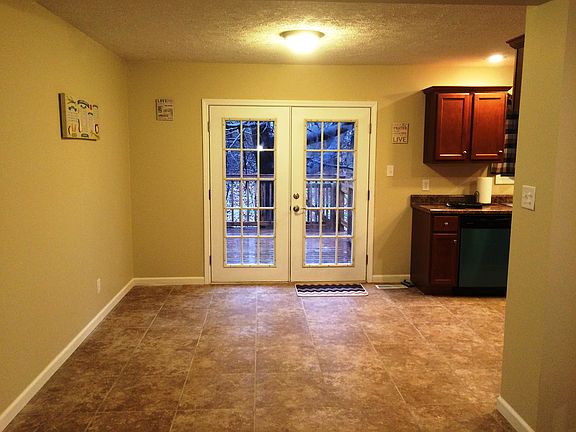 5th image of 7446 Oaklawn Dr