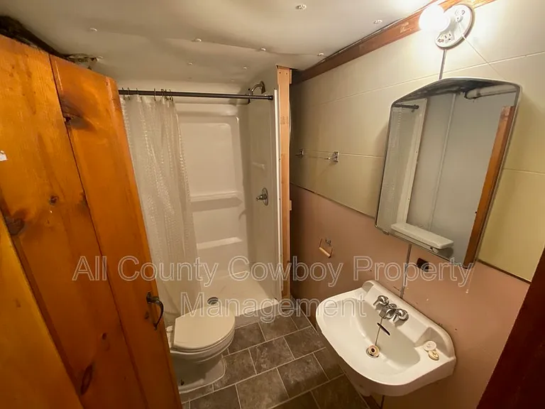 168 N 4th St #1 — Photo 5
